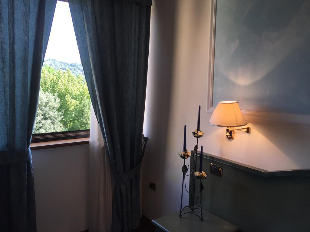 Oscar E Amorina Montegiorgio 部屋 写真